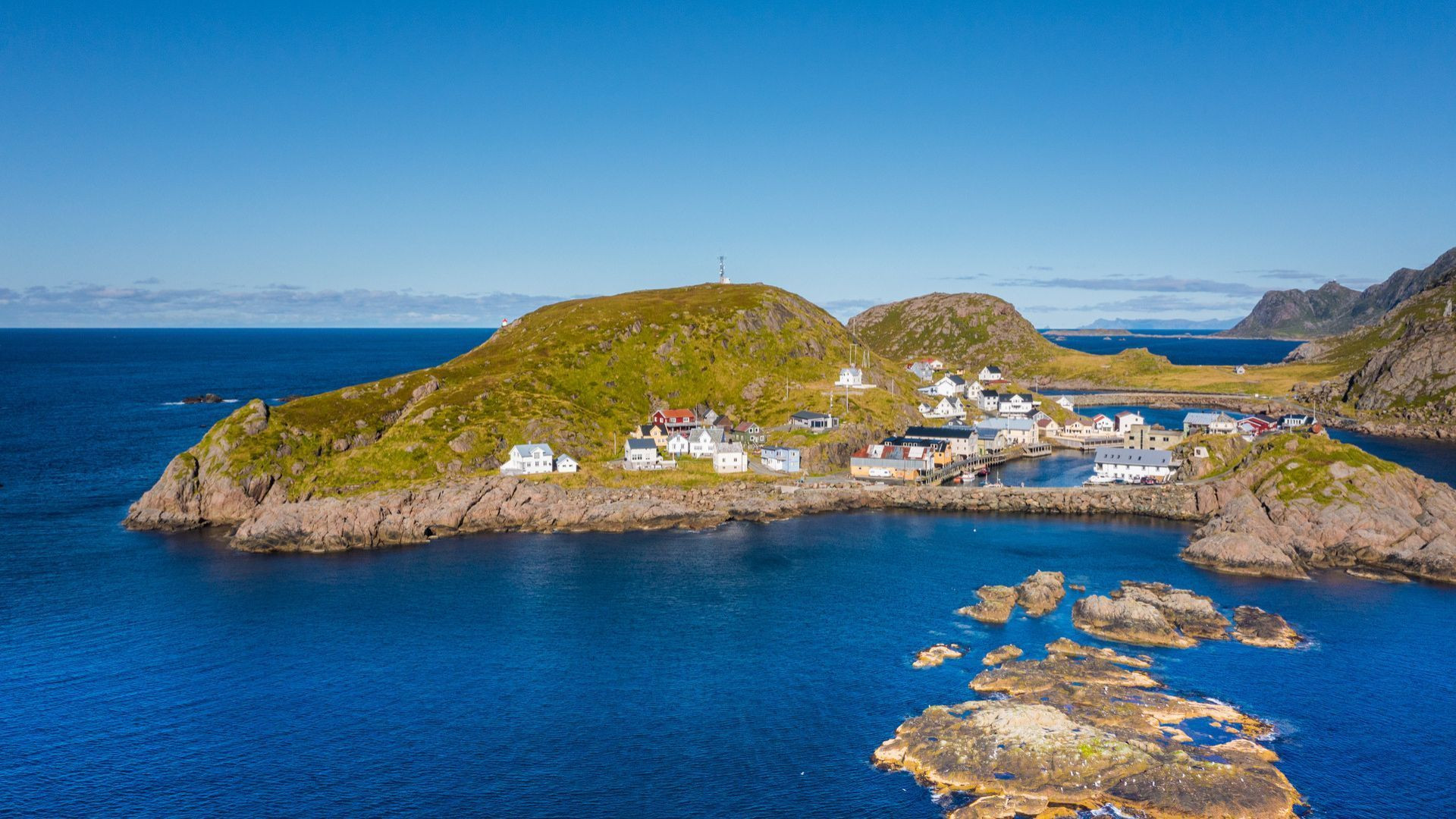Village de pêcheurs sur une île - Côte arctique - Norvège